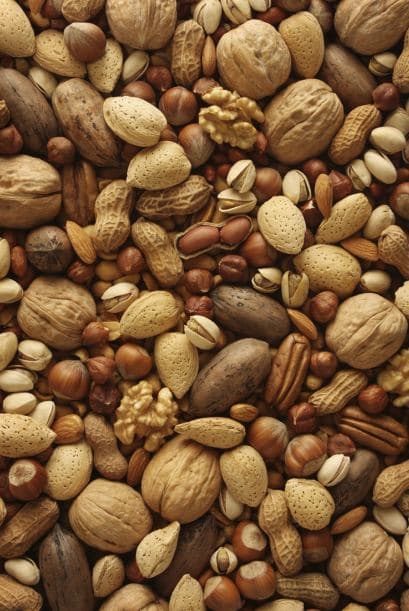 <b>Consume más grasas saludables.</b> Estas se asimilan de forma correcta por el organismo y no ocasionan depósitos de grasa. Se pueden encontrar en frutos secos, yema de huevo, aguacate y aceite de oliva.