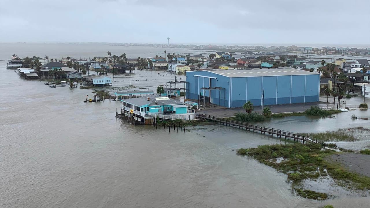 Las autoridades que emitieron evacuaciones voluntarias han pedido a los residentes cumplir esta orden en la medida de lo posible.