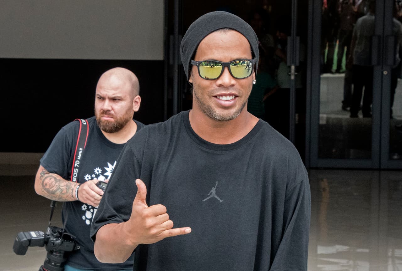 Former Brazilian football star Ronaldinho is pictured at the National Stadium in San Jose on the eve of a friendly match with former Costa Rican football stars, on August 4, 2017. / AFP PHOTO / Ezequiel Becerra (Photo credit should read EZEQUIEL BECERRA/AFP/Getty Images)