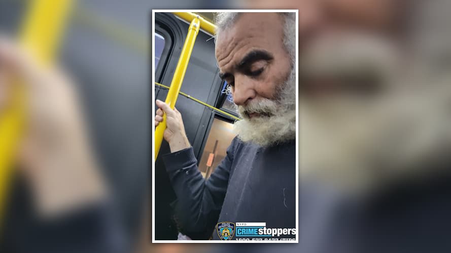 Buscan a un sujeto que se expuso y tocó a una niña de 15 años en un autobús