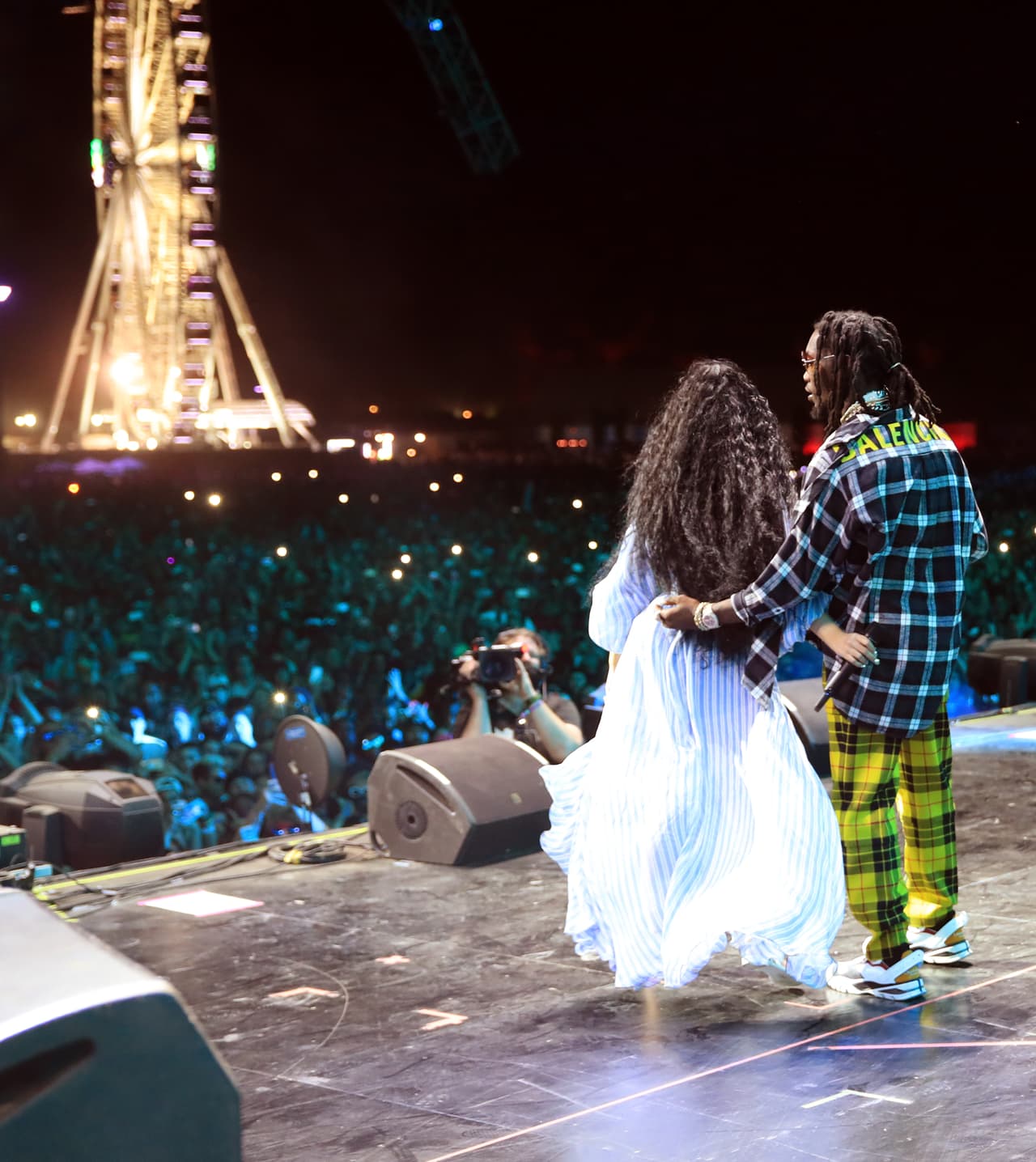 Aunque la bebé que está por llegar es su primera hija, Offset, cuyo nombre de pila es
<b>Kiari Kendrell Cephus</b>, de 26 años, tiene otros dos niños,
<b>Jordan</b> (8) y
<b>Kody</b> (3), y una niña,
<b>Kalea Marie</b>, también de 3 años.