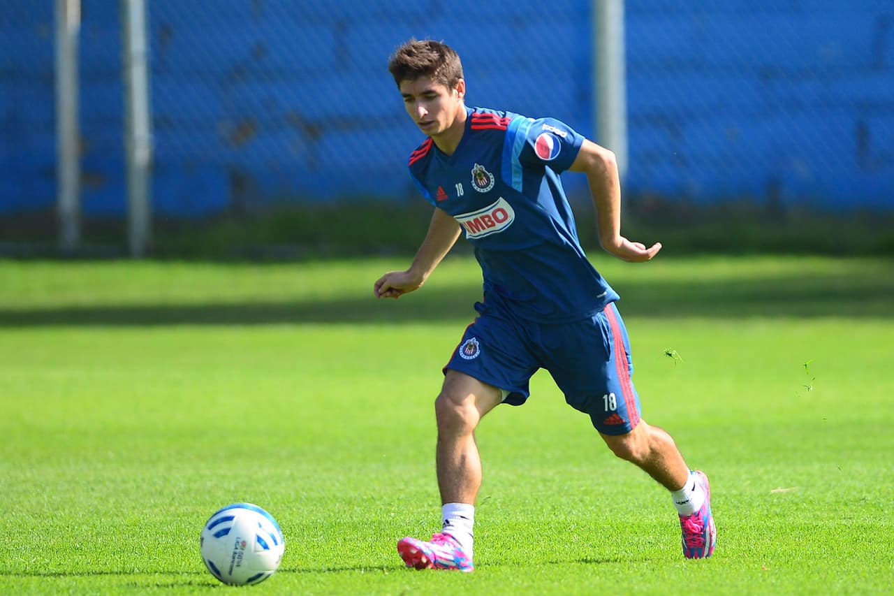 Brizuela reconoce las críticas de su desempeño en Chivas