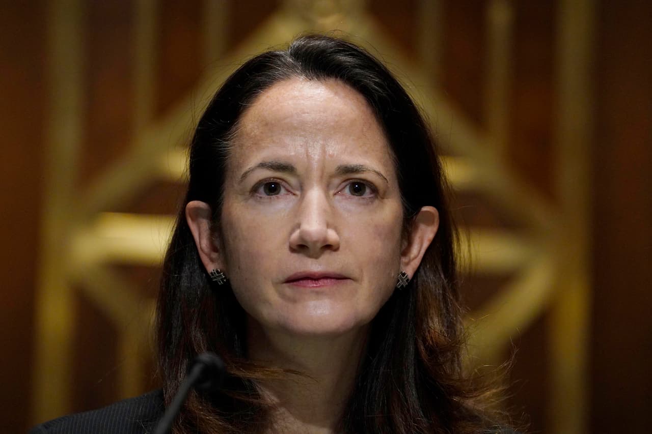 <b>Directora Nacional de inteligencia: Avril Haines.</b> Fue asesora adjunta de Seguridad Nacional de la Casa Blanca durante el gobierno de Obama. Anteriormente fue subdirectora de la CIA y subdirectora del presidente para asuntos de seguridad nacional en la oficina del abogado de la Casa Blanca. Fue confirmada por el Senado.