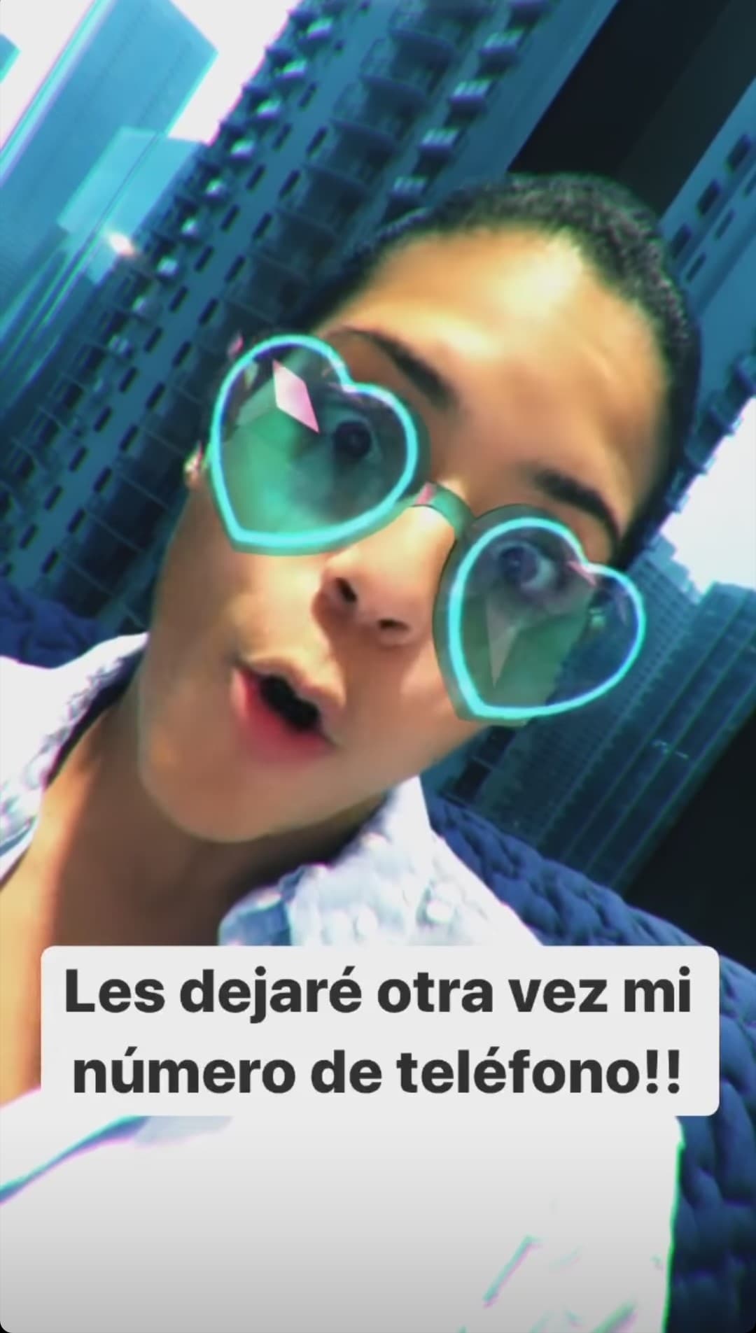 A principios de abril, la presentadora compartió con sus seguidores su número de teléfono para darles un trato más personalizado.