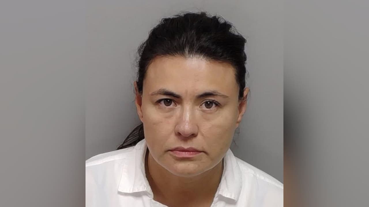 Maestra de San Antonio acusada de abuso sexual de un menor sale bajo fianza