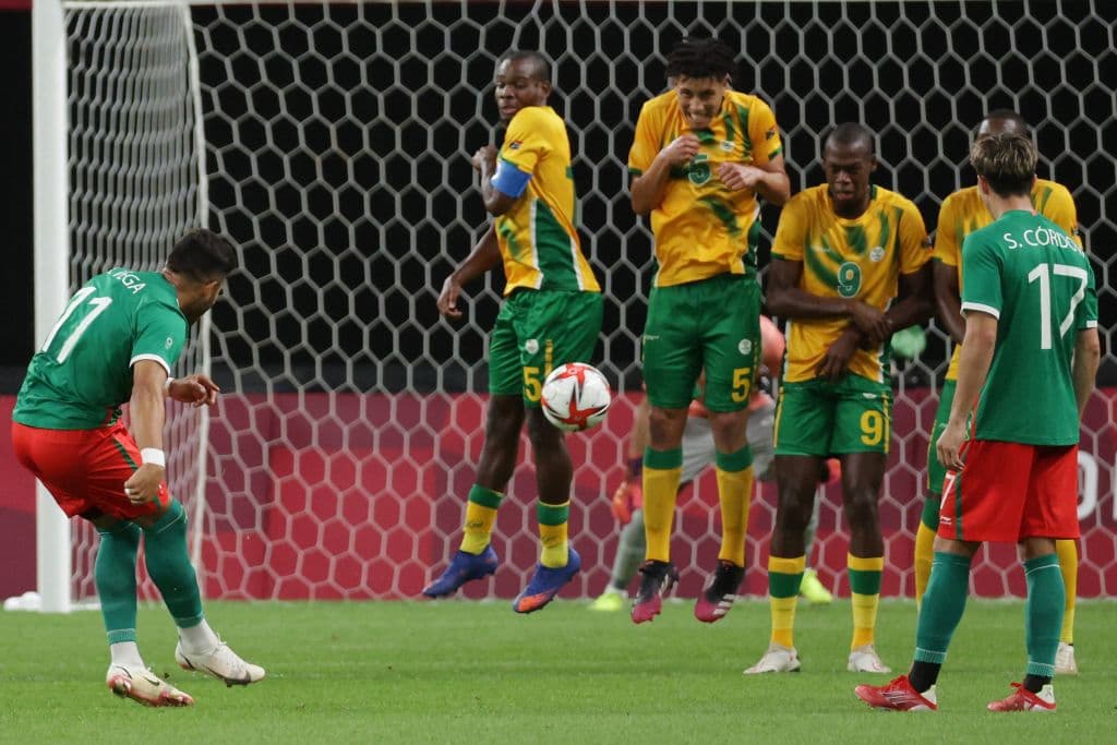 México lo logra y derrota a Sudáfrica 3-0 en el último partido de grupo y logra su calificación a Cuartos de Final en los Juegos Olímpicos de Tokyo 2020. Romo, Alexis Vega y Henry Martin fueron los encargados de darle la victoria al Tri con sus anotaciones. La escuadra tricolor enfrentará a República de Corea en la siguiente fase.
