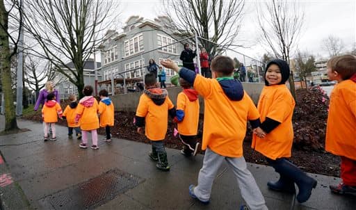 Padres latinos denuncian disparidad en educación preescolar en Denver
