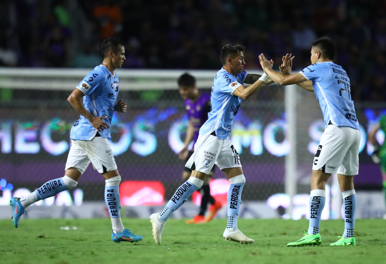 En un duelo muy parejo, los queretanos se pusieron en ventaja, pero no supieron cerrar el partido y los Cañoneros regresaron rápido para igualar el marcador y no irse con las manos vacías.