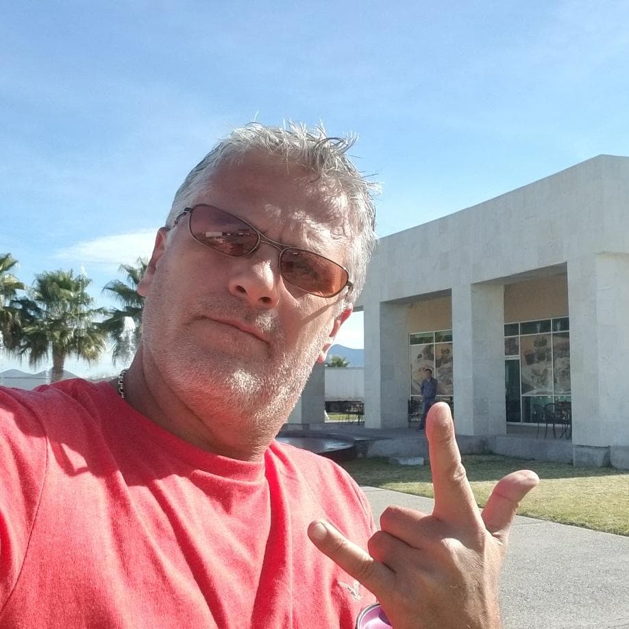 En entrevista para el programa 'Intrusos' en febrero de 2019, el actor confesó que al principio no fue fácil que la gente lo reconociera.