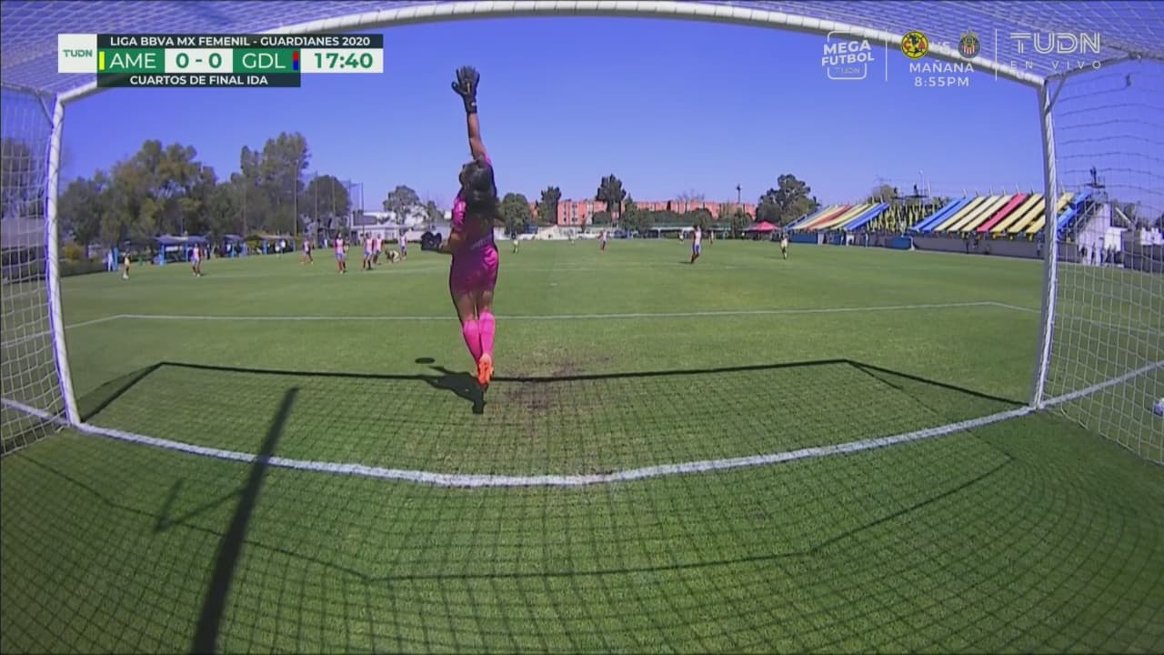 ¡Apenas arriba! Daniela Espinosa quiso sorprender a Blanca Félix