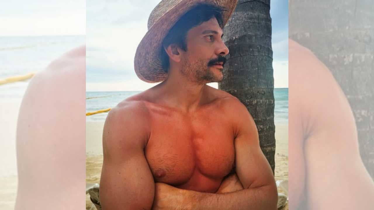 Marcelo Córdoba en la playa