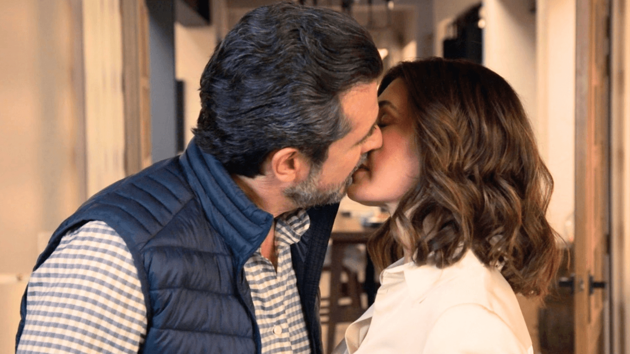 Luz acepta el amor de Zarco y se dan una oportunidad | Corazón De Oro | Capítulo 56