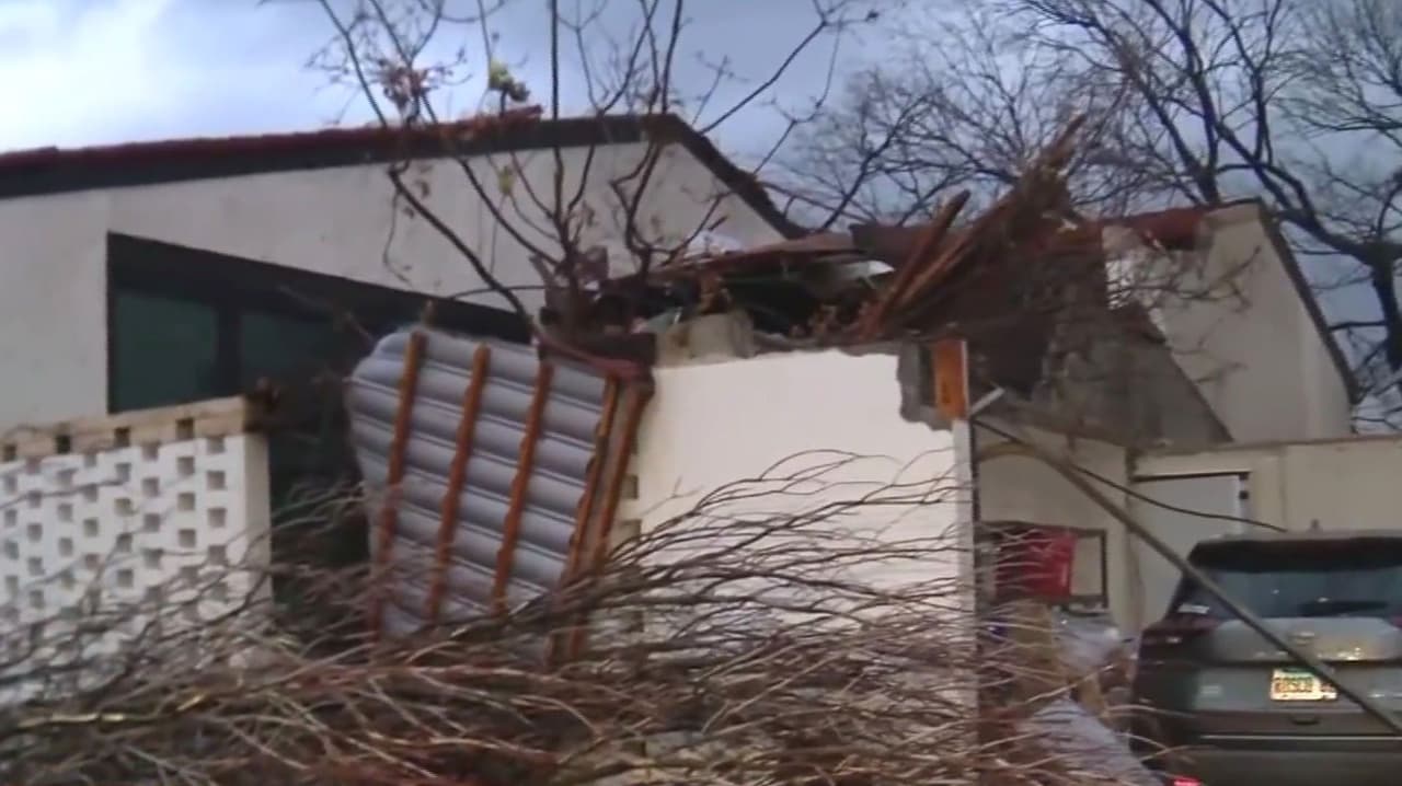 “Apenas tuvimos tiempo de refugiarnos”: así vivieron el tornado en Kankakee, Illinois