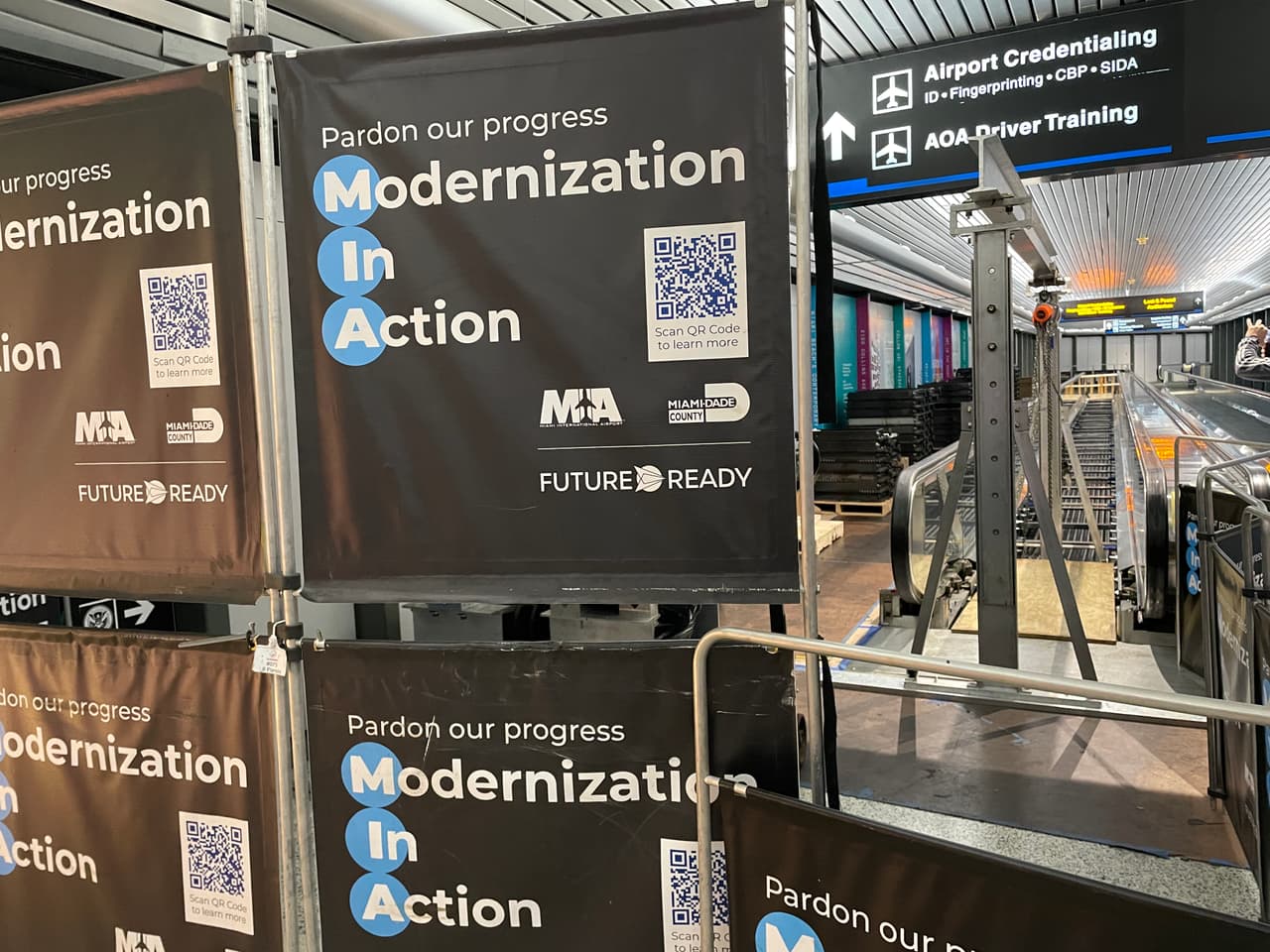 Varios sectores del aeropuerto están bajo reparación.