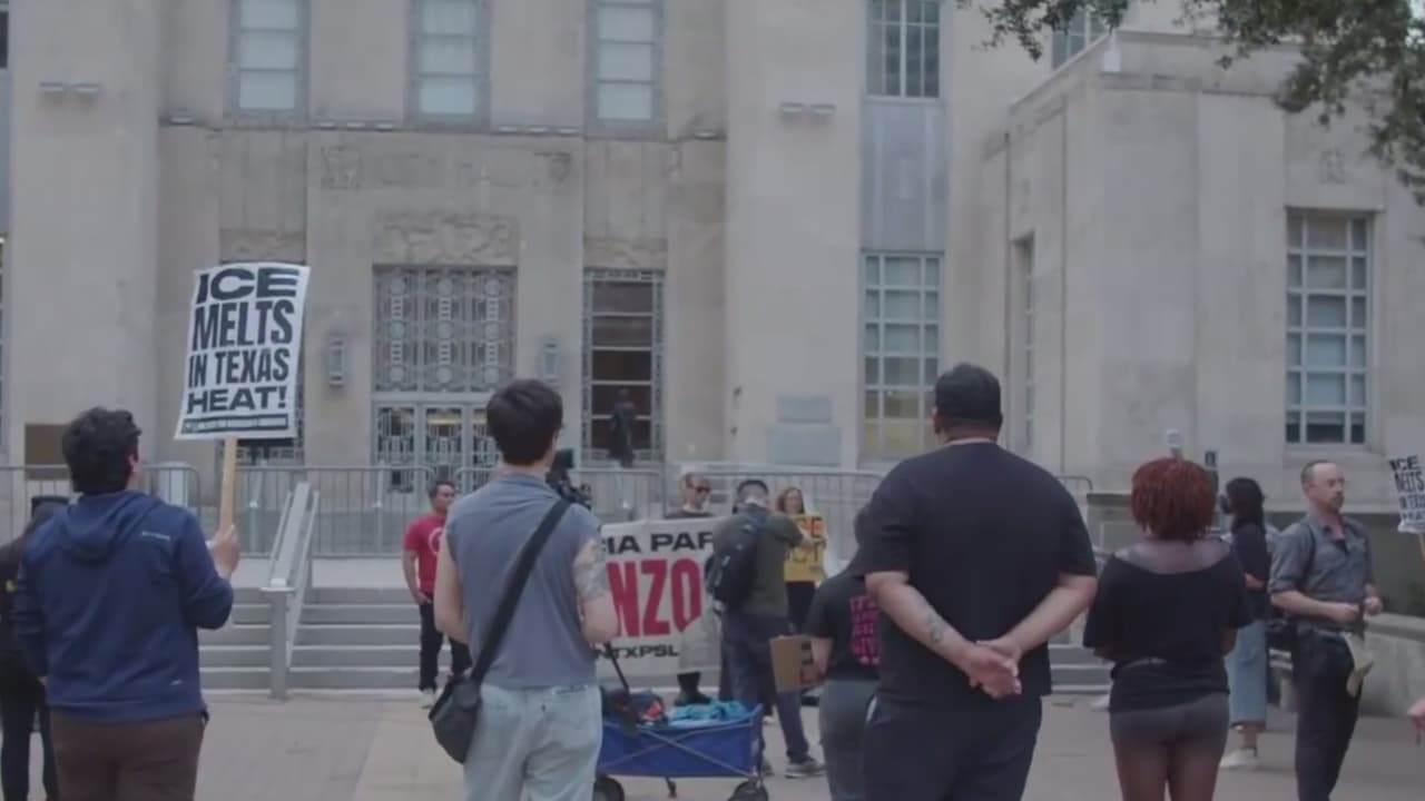 Justicia para Lorenzo: Protestas pacíficas en Texas exigen cargos criminales contra el asesino de Lorenzo Salgado Araujo