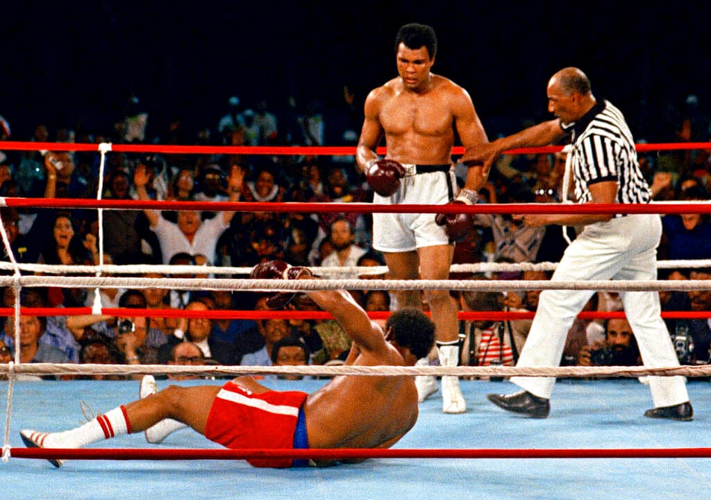 Cinturón 'Rumble in the Jungle' de Muhammad Ali es subastado por $6.1 millones