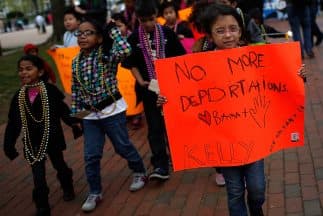 Crean en Estados Unidos redes de apoyo a niños migrantes