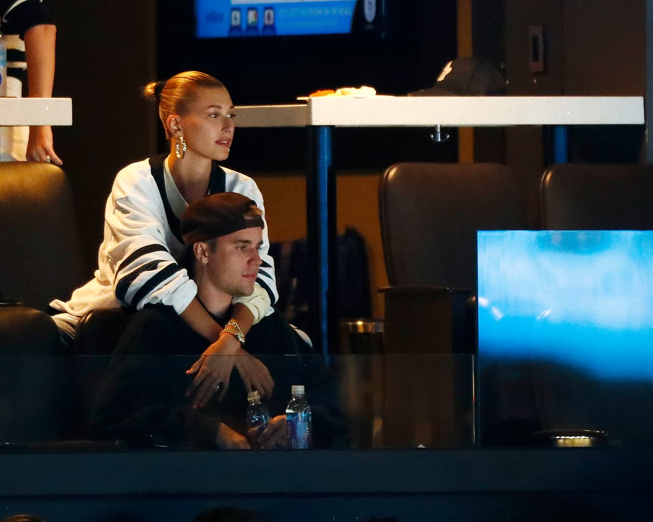 Ese mismo año, Bieber y Baldwin se casaron por civil y celebraron su 
<b><a href="https://www.univision.com/famosos/justin-bieber-y-hailey-baldwin-se-juran-amor-ante-dios-los-detalles-de-su-boda-religiosa-fotos">boda religiosa</a></b> este lunes 30 de septiembre.