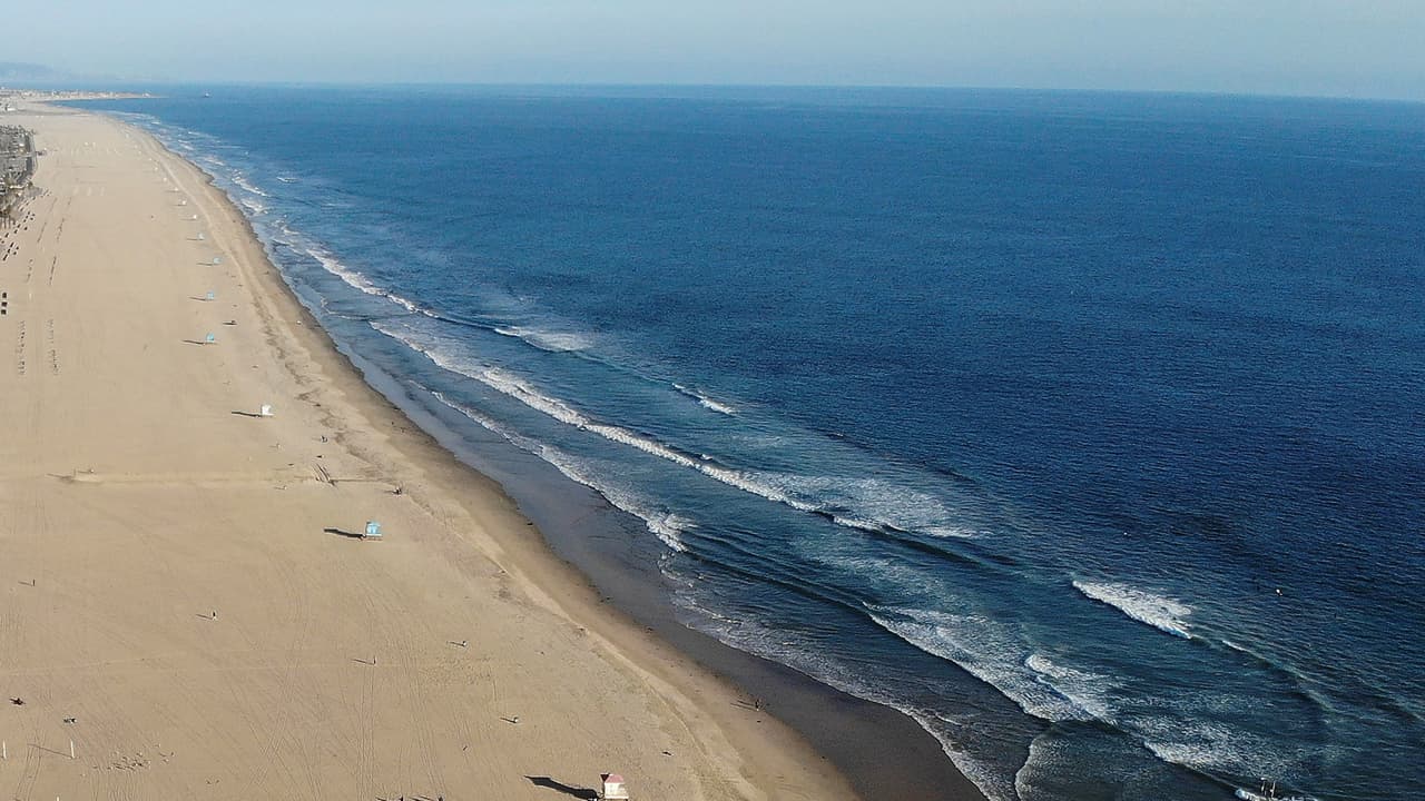 Anuncian cierre de playas en el condado de Orange debido al coronavirus