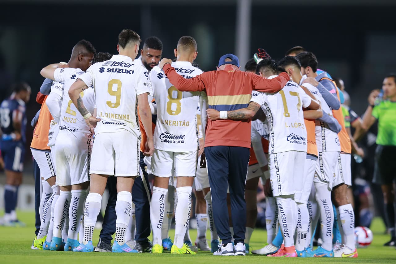 Talavera se vistió de héroe en el tercer cobro de New England, pero ‘Chispa’ Velarde falló. Sin embargo, Lletget voló su remate y Pumas aprovechó el cobro de Dinenno para pasar a Semifinales.