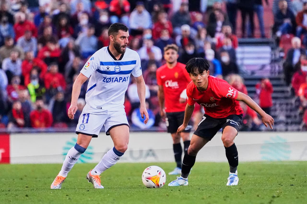 Betis perdió en casa contra Elche con Guardado en cancha y Lainez en tribuna; Mallorca de Javier Aguirre derrota al Alavés en duelo vital para no descender y Villarreal gana el derbi ante Valencia.