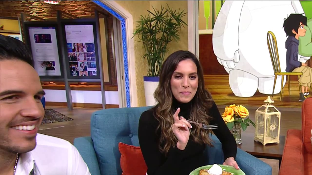 Solo basta ver su cara para saber que le encantó la sorpresa de nuestro chef.