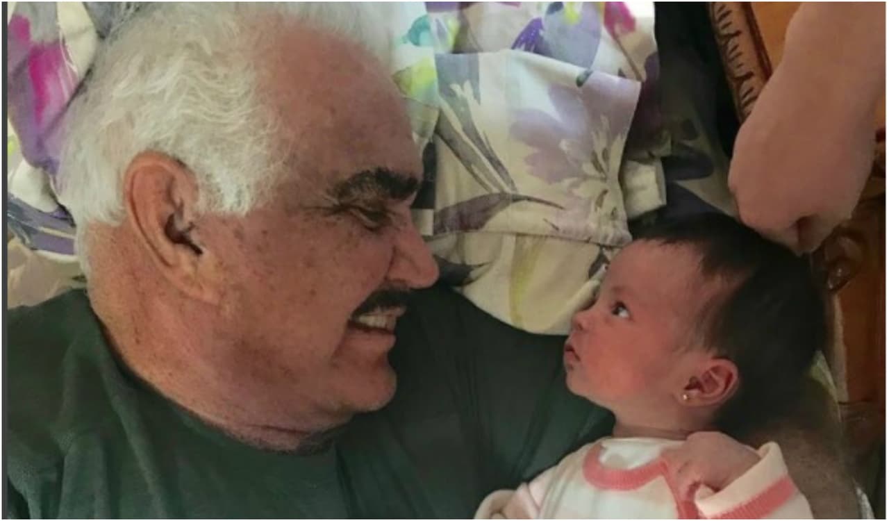 Vicente Fernández  ya la conoció y “está loco” por su bisnieta 