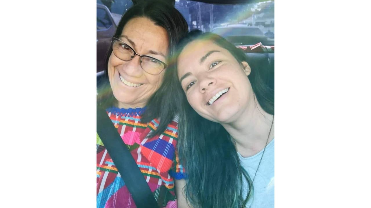 Paola Núñez y su mamá Ana Linares, ambas originarias de Guatemala.