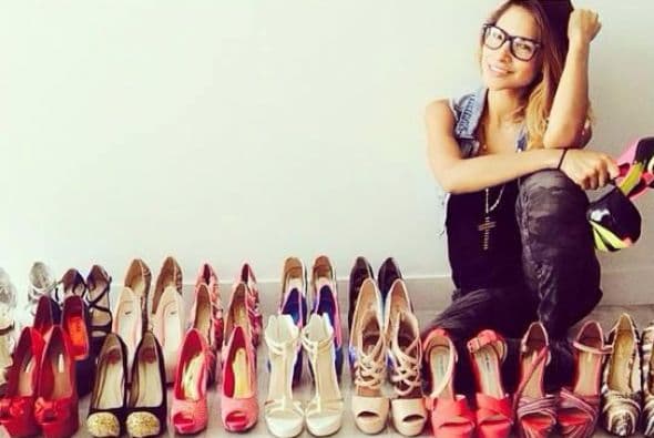 Alejandra Espinoza quiere que la dejes sin zapatos.