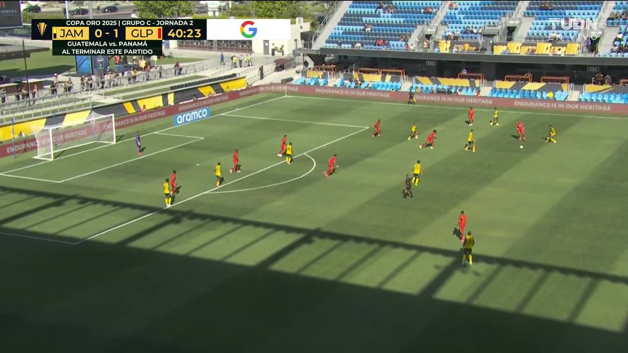 ¡GOL!  anota para Jamaica. Leon Bailey