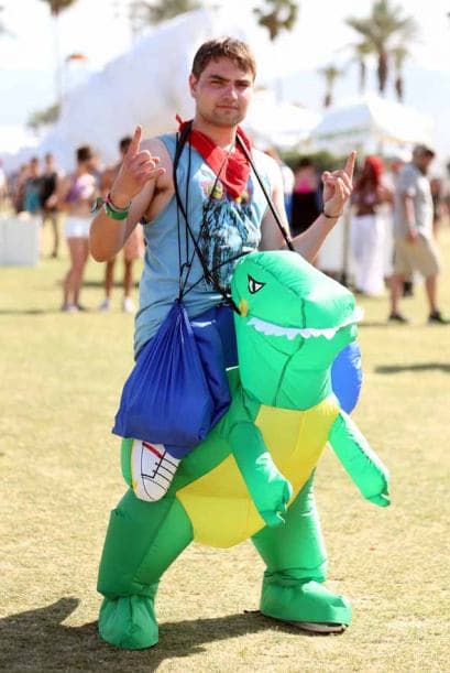 El festival de Coachella cerró su edición 2014 con los más divertidos estilos y hasta con tono tradicional y espiritual. Esta galería lo demuestra desde conejos de pascua, súper héroes y hasta celebridades irreconocibles. ¿Quieres ver más?: Las fotos que no te puedes perder