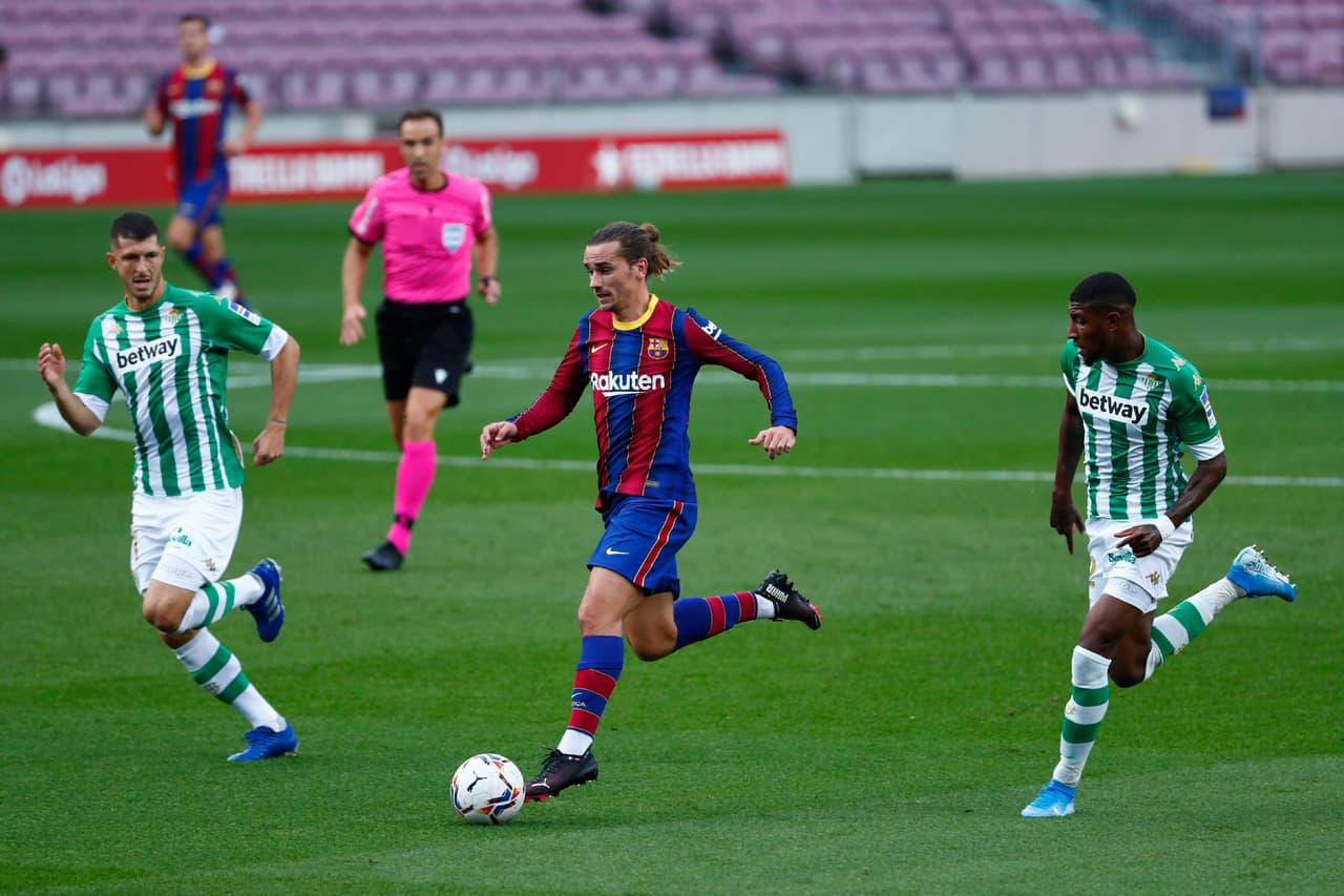 El astro argentino ingresó al inicio de la segunda mitad y su peso en la cancha fue fundamental para la goliza. | Dembélé abrió el marcador a los 22’ y Sanabria (45+2’) igualó el marcador. Griezmann (49’) falló un penal en la primera mitad, pero comenzando la parte complementaria ‘se sacó la espina’. Messi (61’) creció la ventaja cobrando una pena máxima y Morón (73’) nuevamente descontaba. Hacia el final del partido, el astro argentino (82’) hizo el cuarto para los culés. Pedri (90’) puso la 'cereza en el pastel'.
