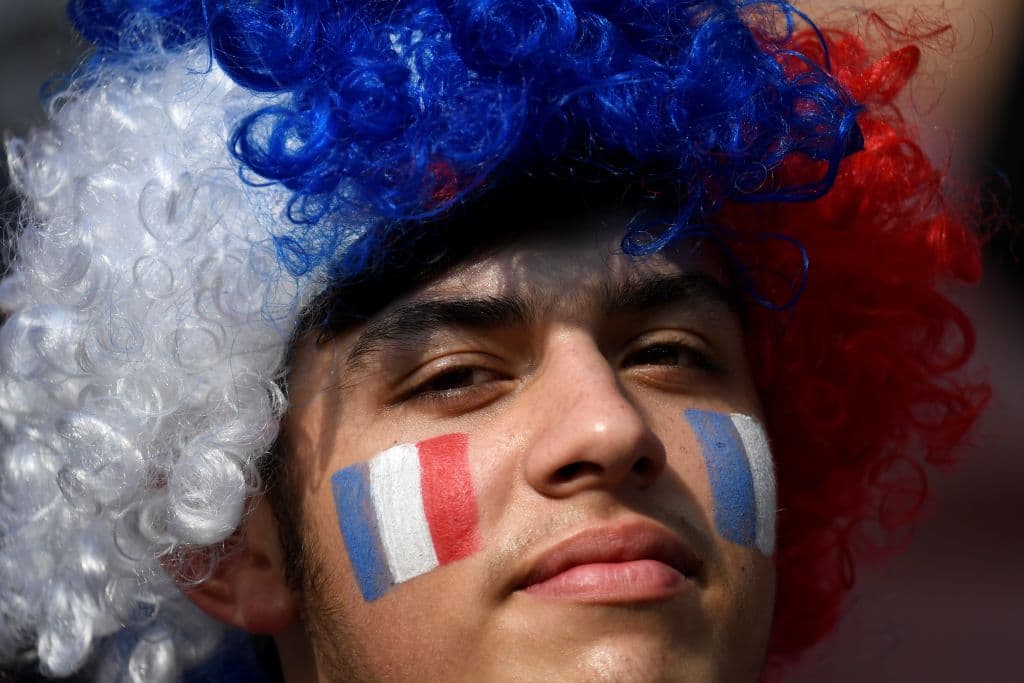 Los fanáticos del mundo vibran con la fiesta de la final entre Francia y Croacia, donde la alegría y el colorido se tomaron el estadio de Luzhniki para conocer el campeón de Rusia 2018.