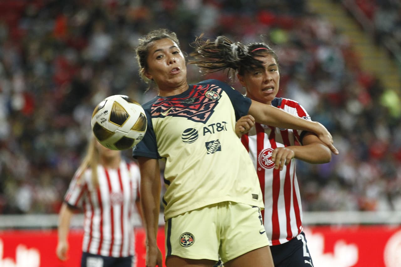during the game Guadalajara vs America, corresponding to Quarterfinal second leg round match of Torneo Apertura Grita Mexico A21 of the Liga BBVA MX Femenil, at Akron Stadium, on December 06, 2021. 
<br>
<br> durante el partido Guadalajara vs America, correspondiente al partido de vuelta de Cuartos de Final del Torneo Apertura Grita Mexico A21 de la Liga BBVA MX Femenil, en el Estadio Akron, el 06 de diciembre de 2021.