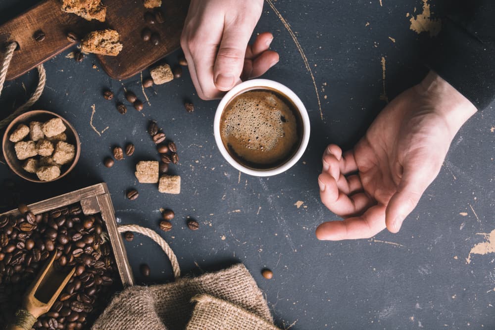 <b>CÁNCER</b>
<br>Curiosamente, por su naturaleza hogareña y de cuidado a sus seres queridos, les sientan muy bien los aromas que evoquen toda su casa, como por ejemplo el aroma a cosas recién horneadas, como galletas, café recién preparado, pastelillos, etc.