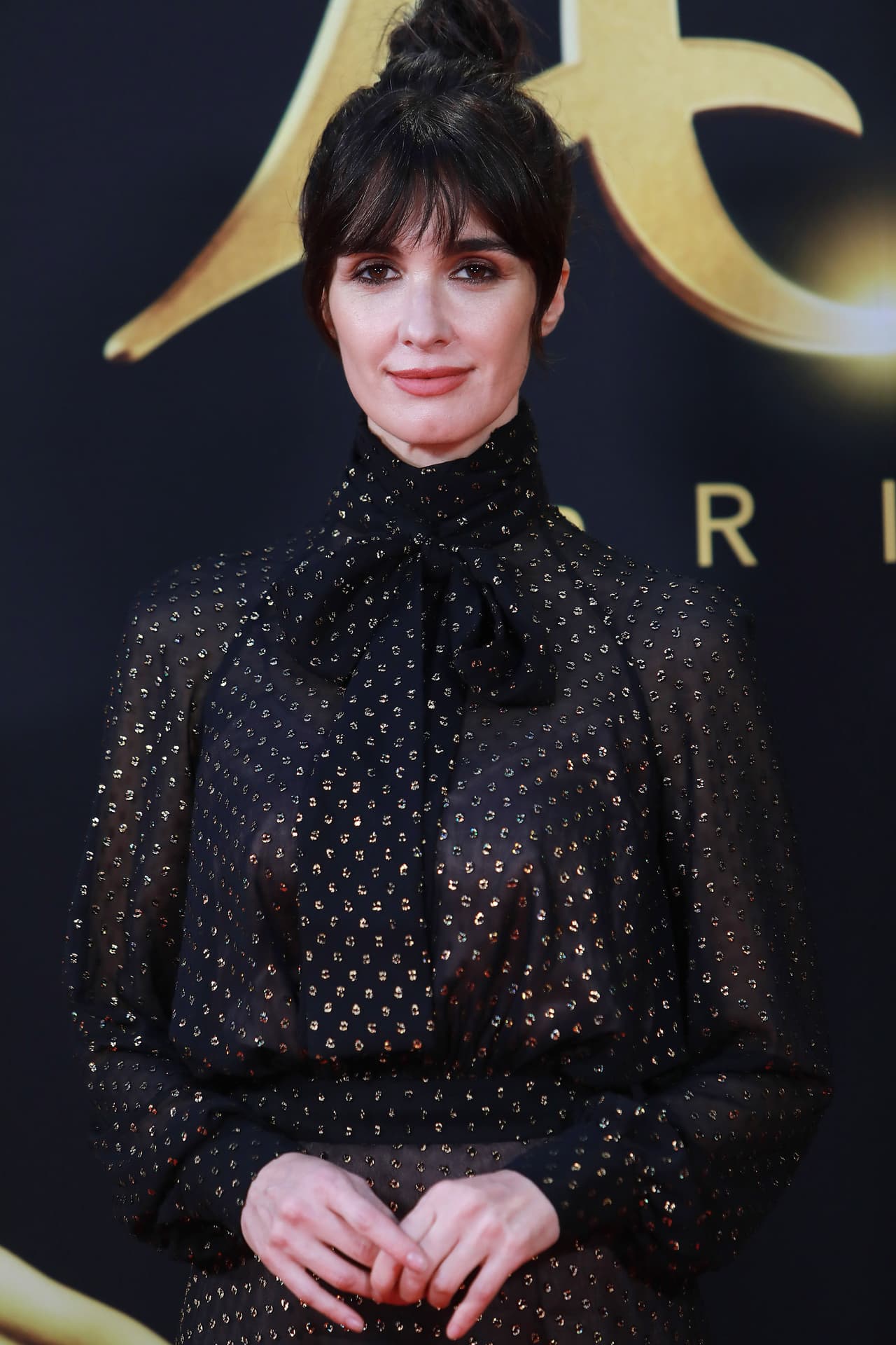 “Ella lo va a hacer con mucho cariño y mucha pasión”, señaló 
<b><a href="https://www.univision.com/entretenimiento/asi-ha-sido-la-transformacion-de-angelique-boyer-en-la-television-fotos">la protagonista de ‘Teresa’</a></b> y ‘Amar a muerte’.