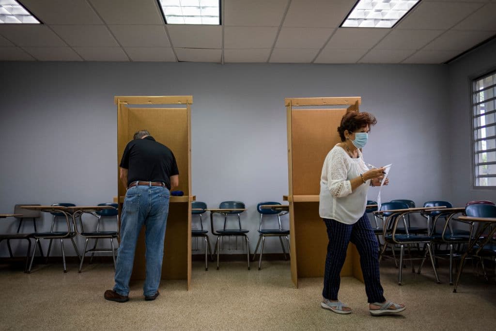 Aunque
<b><a href="https://www.univision.com/local/puerto-rico-wlii/politica-puerto-rico/elecciones-en-estados-unidos-2024/elecciones-del-5-de-noviembre-en-puerto-rico-votaciones-generales-y-referendum" target="_blank"> los puertorriqueños votarán por Donald Trump y Kamala Harris</a></b>, aspirantes a la presidencia de Estados Unidos, el resultado final no tiene ningún significado en la contienda entre 
<b>el republicano</b> y 
<b>la demócrata</b>.