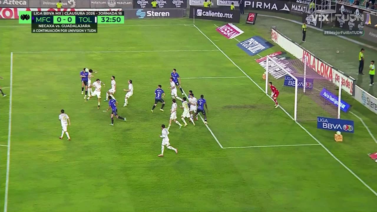 ¡No, le anulan el gol a Mazatlán! Dudu vence a González, pero no vale