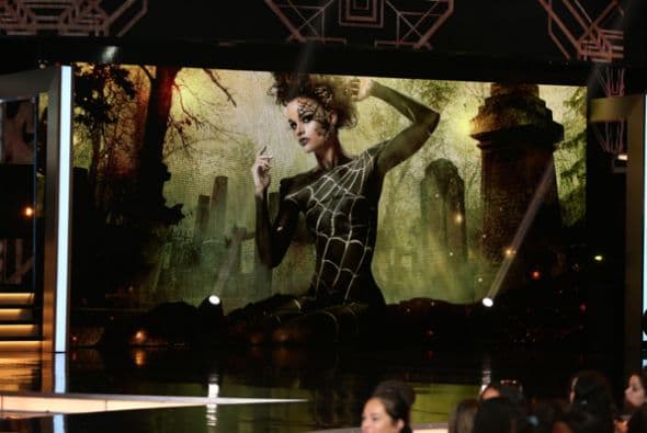 Ahora sí que todas contra todas. ¿Quién ganará? Una semifinal a lo grande con Ale Guzmán, La Arrolladora Banda El Limón y Christian Daniel. Además, animales salvajes y hasta las eliminadas resucitaron. ¿Eres Team Clarissa, Team Nathalia, Team Francisca o Team Catherine?