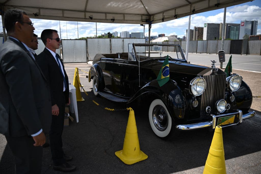 Como es tradición, se espera que el nuevo presidente haga su entrada en este Rolls-Royce descapotable.
