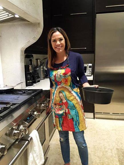 Karla Martínez: "A cocinar desde hoy... Empezando con los postres". (Diciembre 23, 2015)