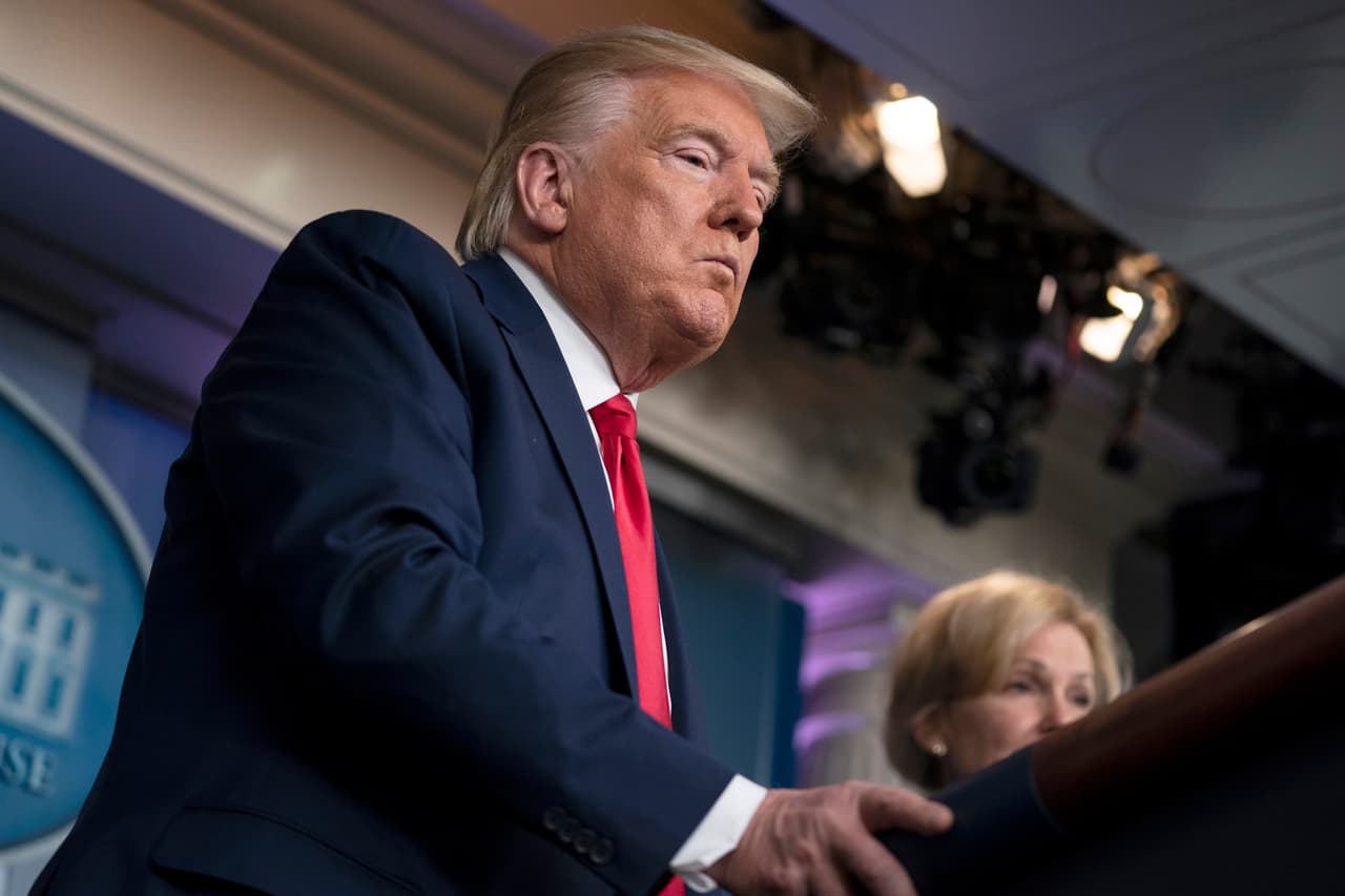 El gobierno planea enviar en abril cheques por el coronavirus aunque aún no se sabe cuánto ni cómo