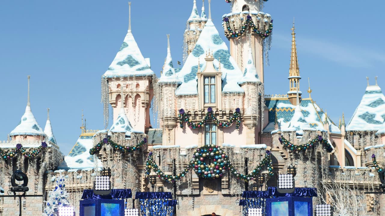 Apagón en Disneyland interrumpe varias atracciones del parque en California