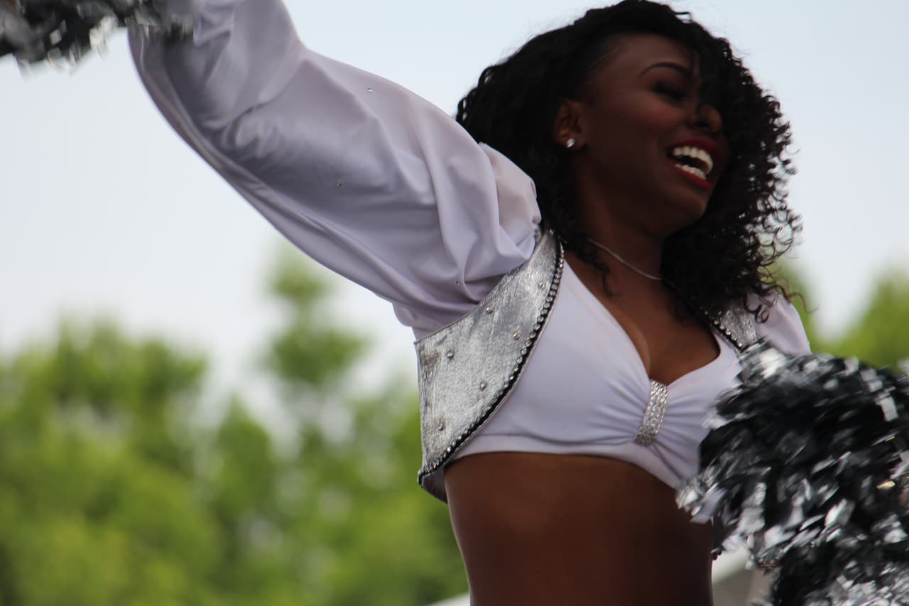 Te invitamos a disfrutar de los más lindo que vino de los Raiders a México, sus deslumbrantes porristas.