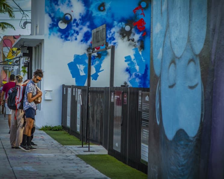 La transformación del barrio de los grafitis comenzó en el año 2000 tras la rehabilitación de un área industrial que estaba abandonada.