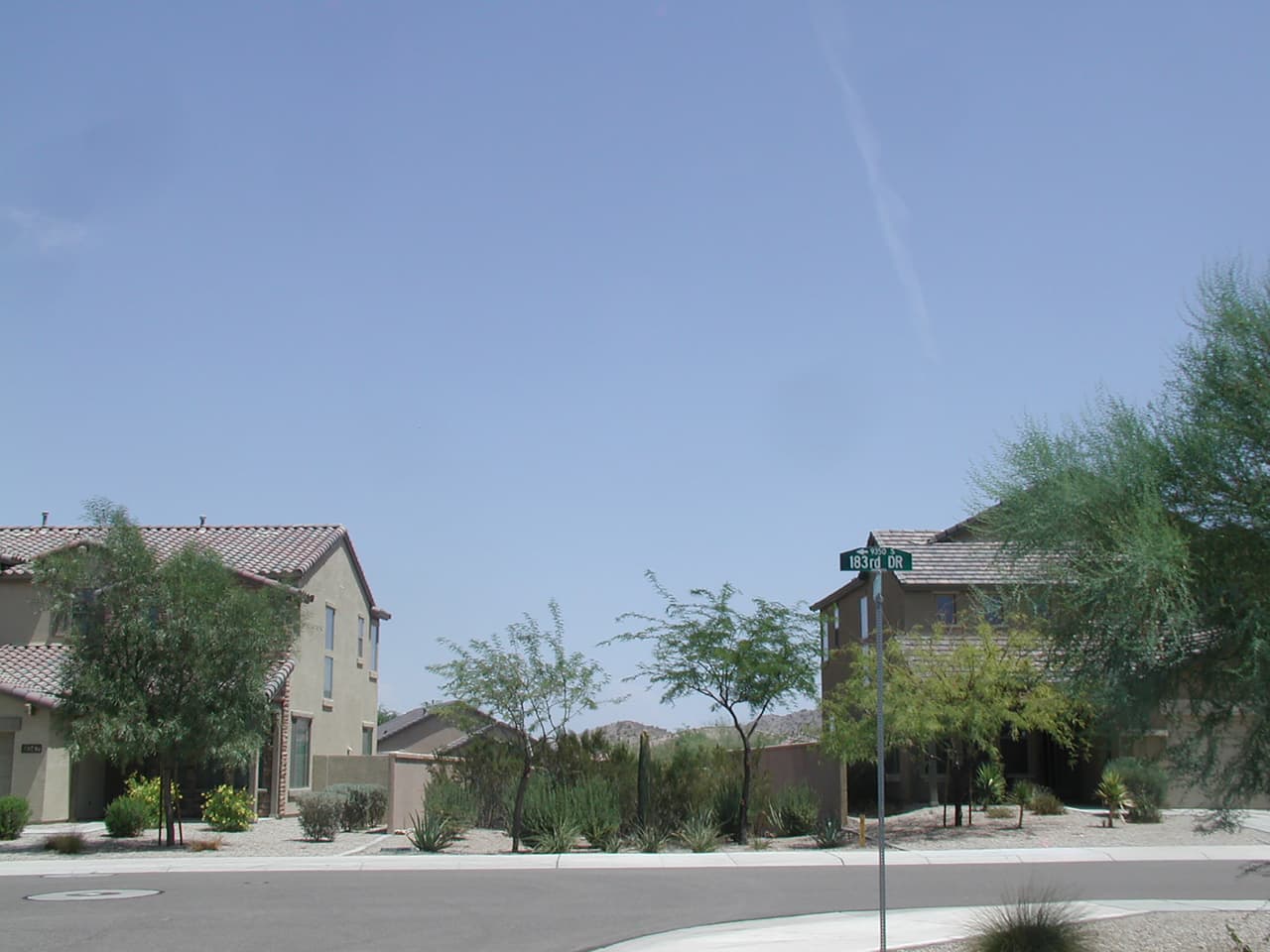 <b>Puesto 14: Goodyear, Arizona. 33,1% más habitantes (86,840 en 2019)</b>. Solo el 4.0% (780) de todas las ciudades tenían una población de 50,000 o más en 2019, lo que suma 127.7 millones de personas. Esto es casi el 61% de la población total del país.