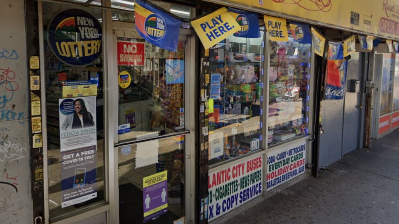 Premio millonario de Mega Millions es vendido en un local de Nueva York