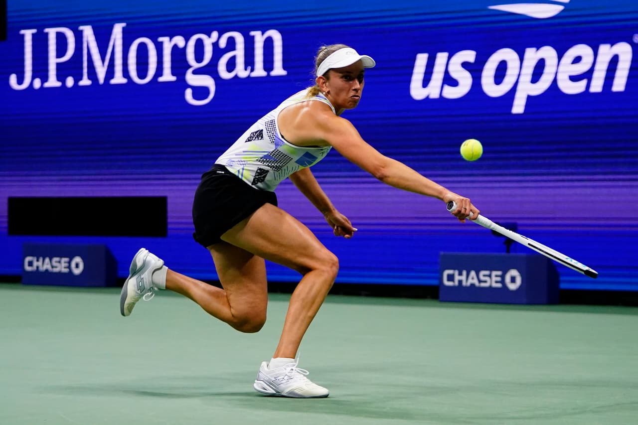 Elise Mertens de Bélgica perdió ante la estadounidense Coco Gauff.