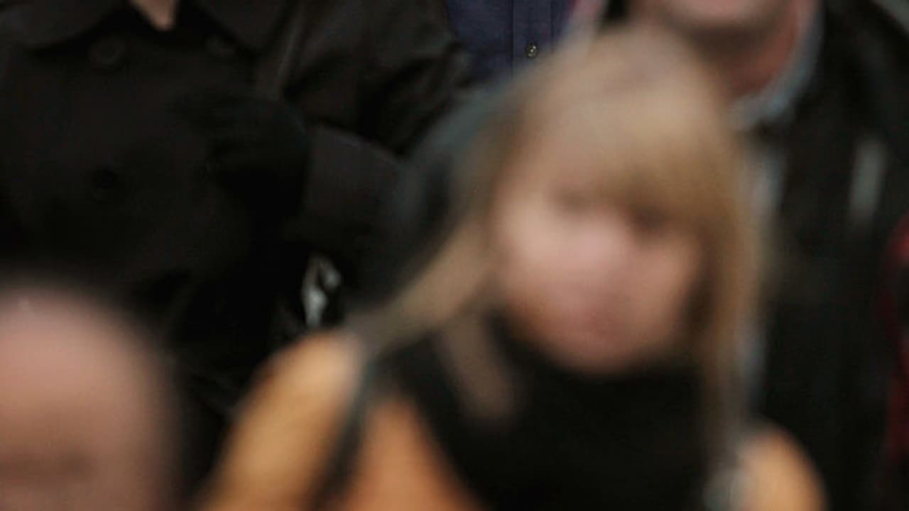 Residentes de DuPage, Illinois y a mujer de Porter, Indiana, son examinados para descartar casos de coronavirus