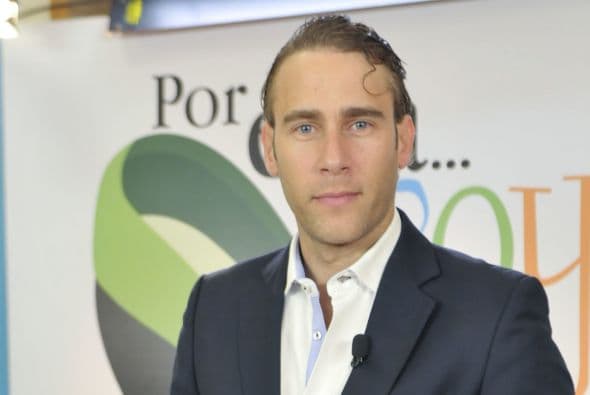 El actor dijo que siempre ha cantado así que no se le hizo difícil comenzar este camino, de acuerdo con Radio Fórmula.